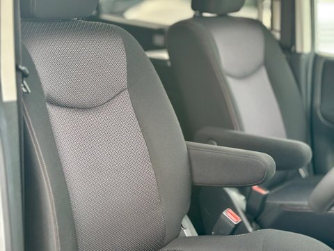 Nissan Serena 2.0 Petrol Hybrid 8 Seater 11