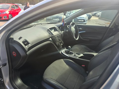 Vauxhall Insignia SE CDTI 10