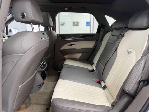 Bentley Bentayga 4.0 V8 SUV 5dr Petrol Auto 4WD Euro 6 (s/s) (550 ps) 45