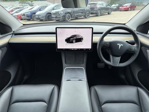 Tesla Model Y (Dual Motor) Long Range SUV 5dr Electric Auto 4WDE (384 bhp) 31