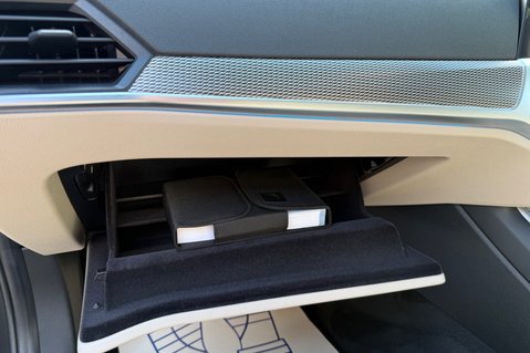 BMW 3 Series 330E M SPORT - OYSTER LEATHER -PRO & TECH PACKS - H/K -HUD - SUNROOF 65