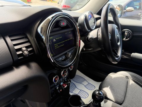 Mini Hatch 1.5 Cooper Euro 6 (s/s) 3dr 16