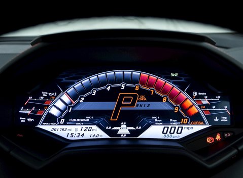 Lamborghini Huracan LP640-4 EVO 14