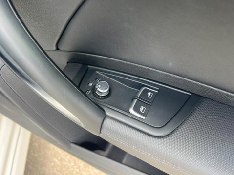 Audi A1 1.4 TFSI S line Euro 6 (s/s) 3dr 29
