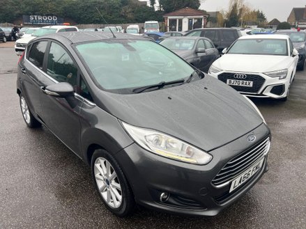 Ford Fiesta 1.0T EcoBoost Titanium Euro 6 (s/s) 5dr
