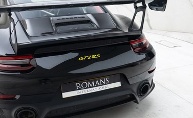 Porsche 911 (991) GT2 RS Weissach 39