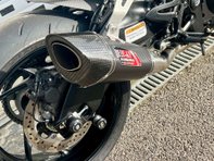 Suzuki GSX GSXS 1000 11