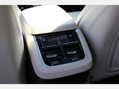 Volvo XC90 B5 INSCRIPTION PRO AWD MHEV 29