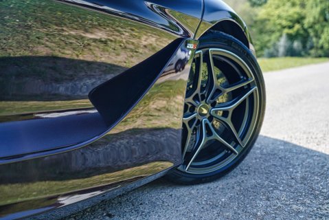 McLaren 720S V8 SSG 6