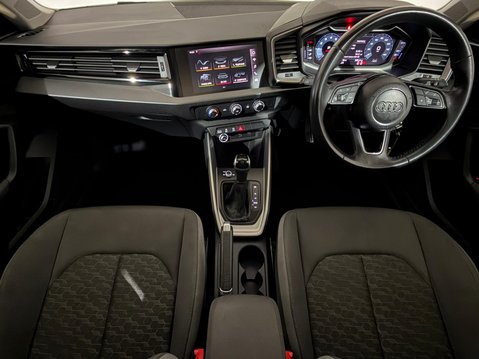 Audi A1 SPORTBACK TFSI SPORT 11
