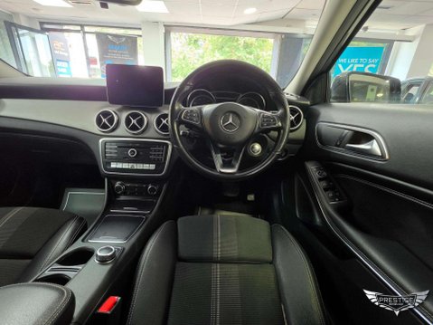Mercedes-Benz GLA 1.6 GLA180 Urban Edition 7G-DCT Euro 6 (s/s) 5dr 52