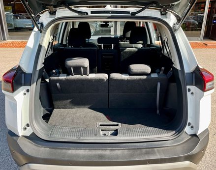Nissan X-Trail 1.5 X-Trail Acenta Premium MHEV CVT 5dr 70
