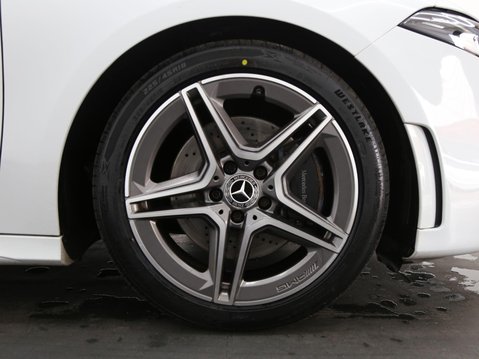 Mercedes-Benz A Class 2.0 A220d AMG Line 8G-DCT Euro 6 (s/s) 5dr 27