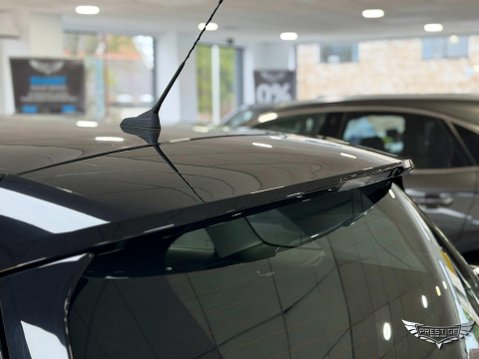 Vauxhall Crossland 1.2 Design SUV 5dr Petrol Manual Euro 6 (s/s) (83 ps) 39