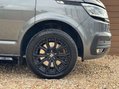 Volkswagen Transporter 2.0 Transporter T30 Highline TDI Semi-Auto 12