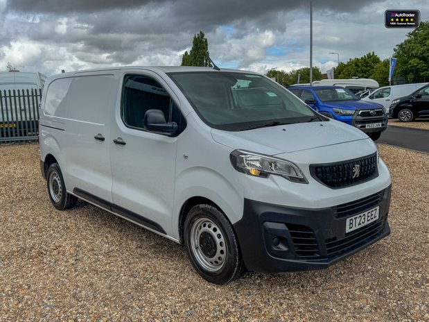 Peugeot Expert MWB L2H1 Bluehdi Professional Premium Plus Air Con Cruise SELECT 39