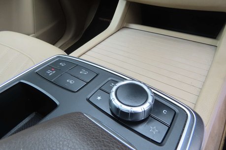 Mercedes-Benz GL Class 3.0 GL350 V6 BlueTEC AMG Sport SUV 5dr Diesel G-Tronic+ 4WD Euro 6 (s/s) (2 14