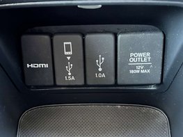 Honda CR-V 1.5 CR-V SR i-VTec CVT 4WD 5dr 50