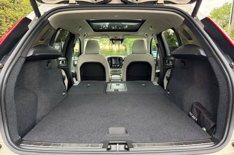 Volvo XC40 T5 INSCRIPTION AWD -XENIUM -360 CAMERA -PAN ROOF -HARMAN KARDON -WINTER PAC 61
