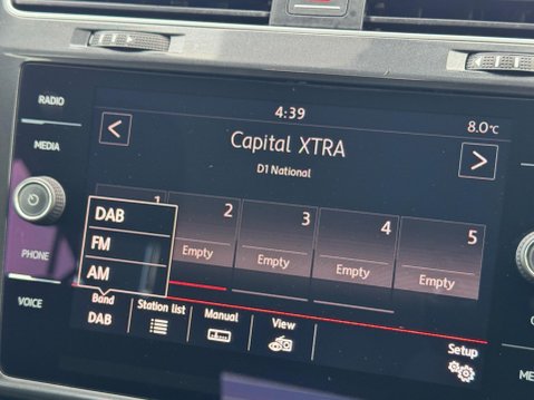 Volkswagen Golf 1.0 TSI BlueMotion Tech SE Nav Euro 6 (s/s) 5dr 18