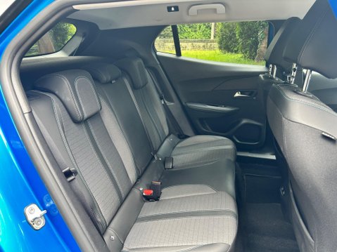 Peugeot 2008 PURETECH S/S ALLURE PREMIUM 8