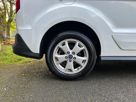 Ford Transit Connect 200 LIMITED P/V 37