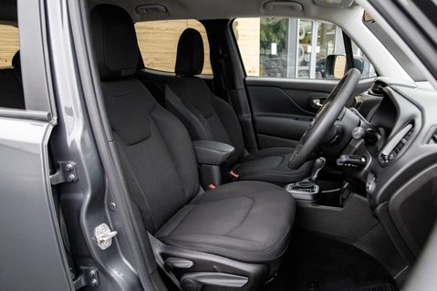 Jeep Renegade NIGHT EAGLE 32