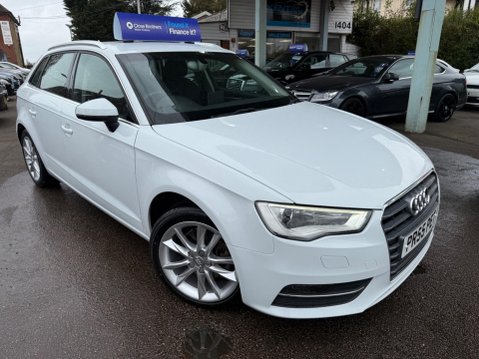 Audi A3 2.0 TDI Sport Sportback S Tronic Euro 5 (s/s) 5dr 9