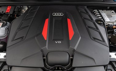 Audi SQ7 32