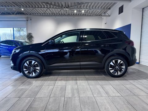 Vauxhall Grandland X 1.2 Turbo Sport Nav Auto Euro 6 (s/s) 5dr 6