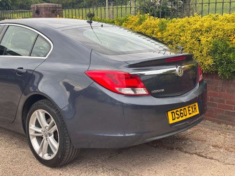 Vauxhall Insignia 1.8 Insignia SRi 5dr 12