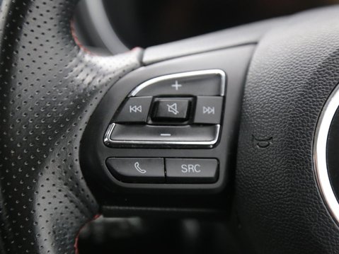 MG HS 1.5 T-GDI 16.6kWh Excite Auto Euro 6 (s/s) 5dr 11