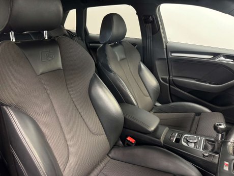 Audi A3 1.5 A3 Sportback Black Edition TFSI 5dr 38