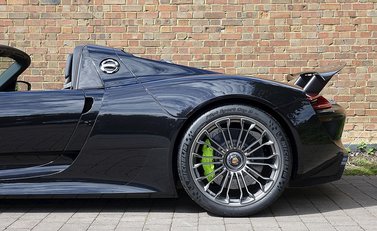 Porsche 918 Spyder 8