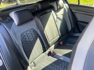 Volkswagen Golf 2.0 Golf R-Line TDI Semi-Auto 5dr 47