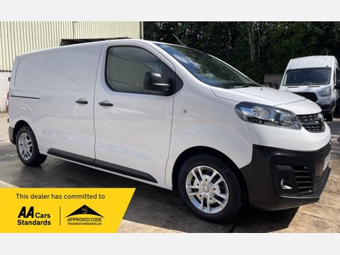 Vauxhall Vivaro 1.5 Turbo D 2700 Dynamic Panel Van 6dr Diesel Manual L1 H1 Euro 6 (s/s) (10 1