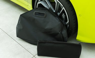 Abarth 500e Scorpionissima 45