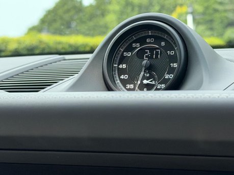 Porsche Macan S PDK 19