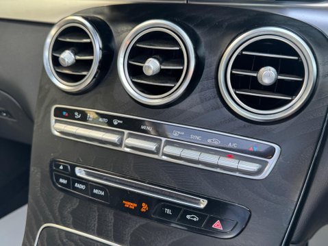 Mercedes-Benz GLC 2.1 GLC220d AMG Line (Premium) G-Tronic+ 4MATIC Euro 6 (s/s) 5dr 23