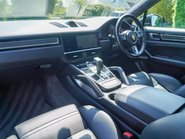 Porsche Cayenne COUPE TURBO 8