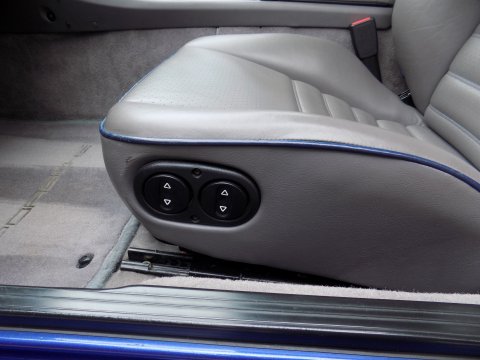 Porsche 968 COUPE 19