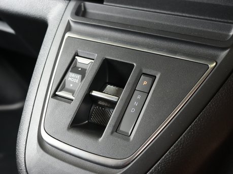 Peugeot Expert Expert 100kW 75kWh Professional Van Auto 26
