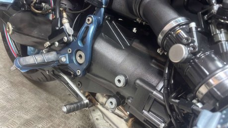 BMW R1150 R 2003 44K GREAT COLOUR SCHEME MOT SERVICED WARRANTY 24