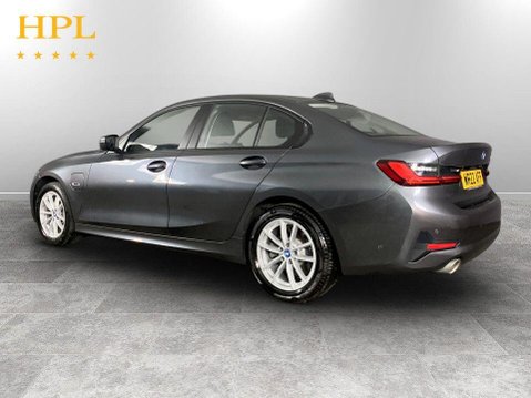 BMW 3 Series 2.0 330e 12kWh SE Pro Saloon 4dr Petrol Plug-in Hybrid Auto Euro 6 (s/s) (2 5