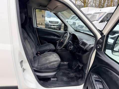 Fiat Doblo 1.3 JTD MultiJetII 16v Panel Van 4dr Diesel Manual L1 H1 (133 g/km, 90 bhp) 25