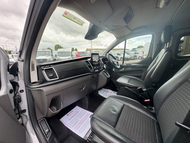 Ford Transit Custom Crew Cab AUTO SWB L1H1 Sport 320 Air Con Alloys Camera EURO 6 16