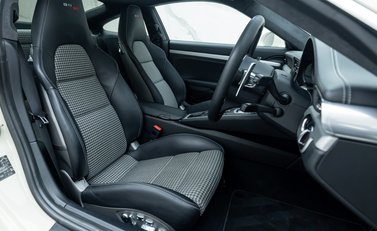 Porsche 911 50TH ANNIVERSARY EDITION 14