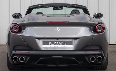 Ferrari Portofino 5