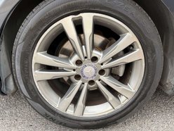 Mercedes-Benz E Class 2.1 E220 SE CDi Auto 5dr 56