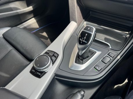 BMW 4 Series 2.0 420i M Sport Auto Euro 6 (s/s) 2dr 32